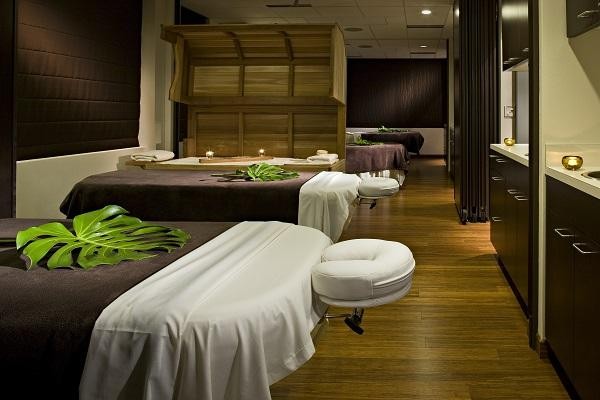 女性五星級酒店做SPA被陌生男性窺視，“賠償”入住權，合適嗎？