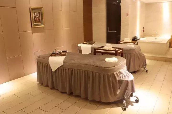 美容院也需要士氣！從女漢子到鋼鐵俠這就是女王精神