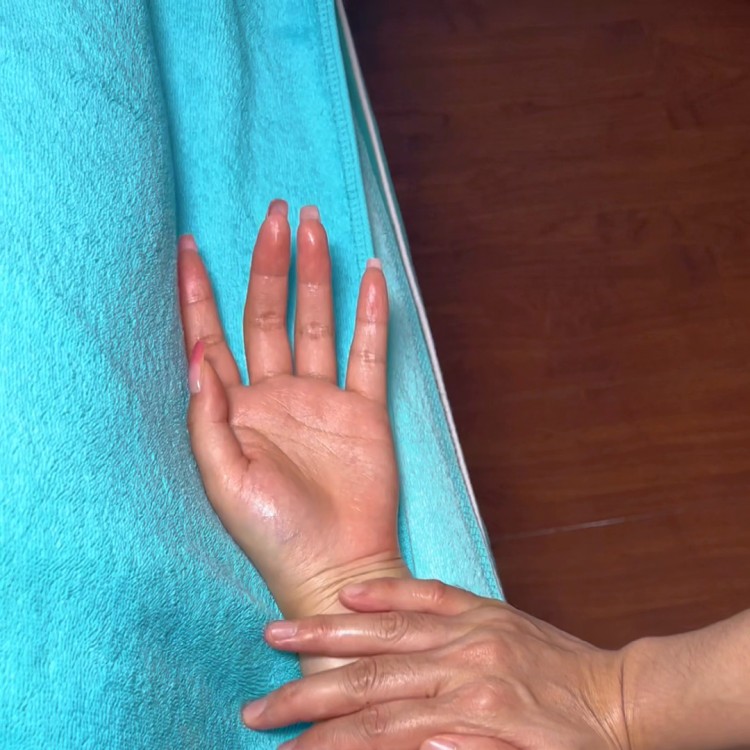 在深圳花不到一百居然可以體驗全身spa+面部spa耶！...