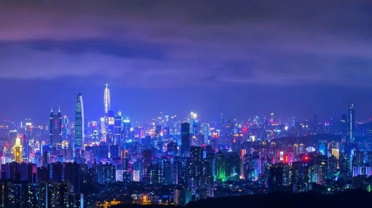 深圳技師忙瘋了會所被香港人擠爆！這就對了