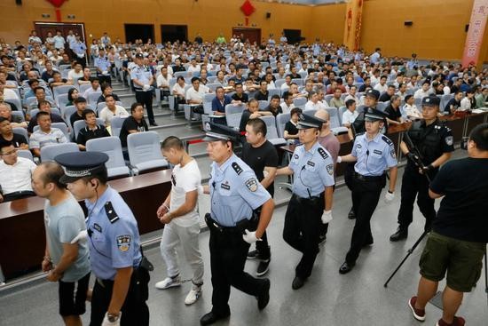西安臨潼黑社會勢力控制一水療中心成賣淫據(jù)點昨日全部判刑