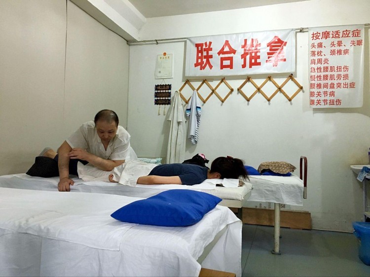 李聯合師傅我心目中鄭州推拿按摩行業內一等一的高手