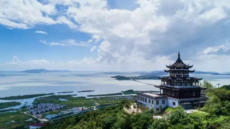 毗鄰櫻花海蘇州太湖中國風酒店！養生SPA太湖三白逛博物館