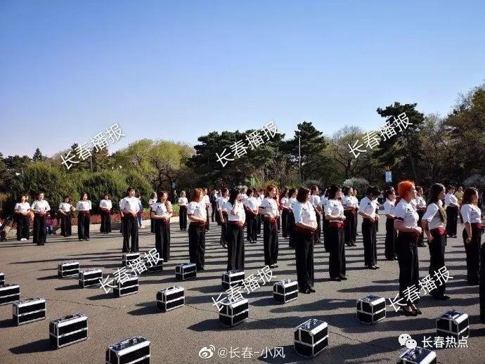 長春某足療會館的五一團建！陣容強大！