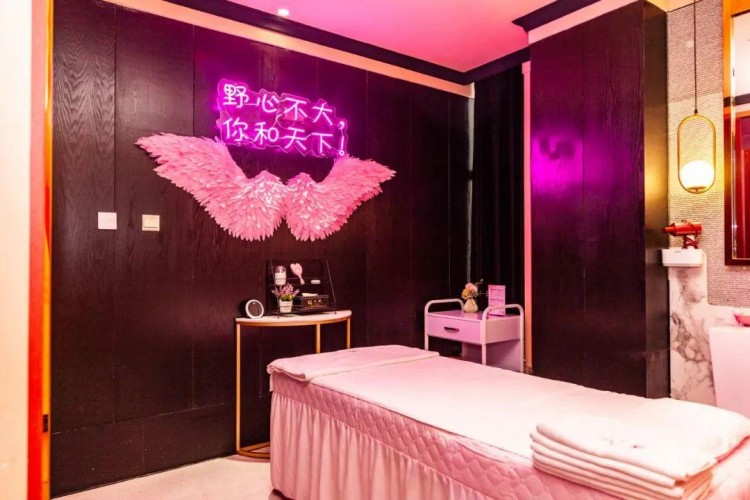 大連這家店做足療還能看電影是時候來一次全身心的放松了
