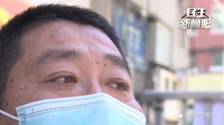 哥倆一心搞事業到長春幸福街纖手美容spa會所去川字紋結果卻變成了大包