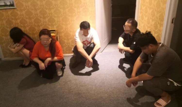 合肥400余警力突襲賓館SPA包廂!21人涉黃被抓