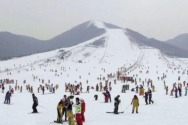 這才是冬天的正確打開方式濟南滑雪溫泉一網打盡帶娃約起來