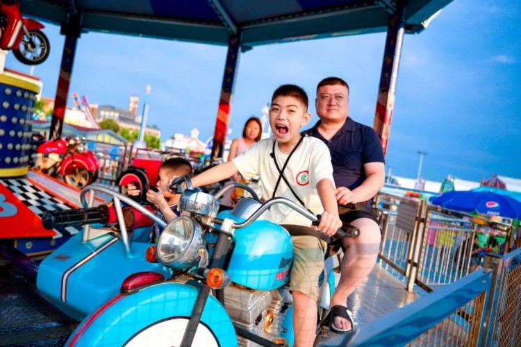 吃喝玩樂購最全體驗就在青島西海岸新區金沙灘啤酒城