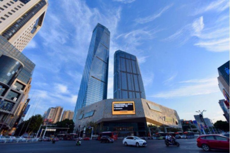 中國最高凱悅開業然后我們第一時間就替你吃了+刷了