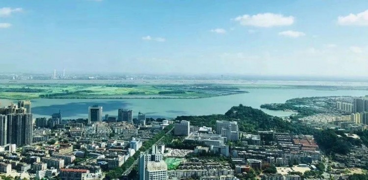 中國最高凱悅開業然后我們第一時間就替你吃了+刷了