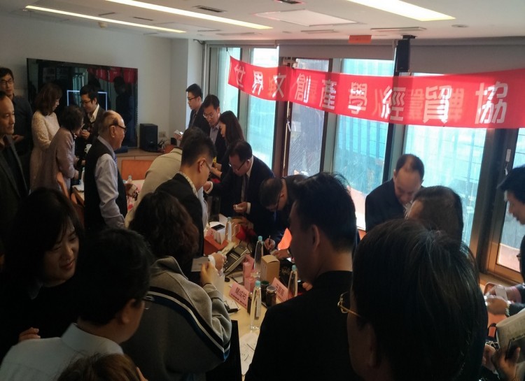 吳慧蓮理事長帶領企業界貨出得去人進得來大家發大財