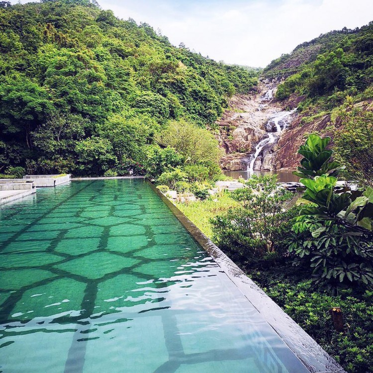 惠州中海湯泉酒店號稱嶺南第一湯泉一泉一湖兩水五山白菜價