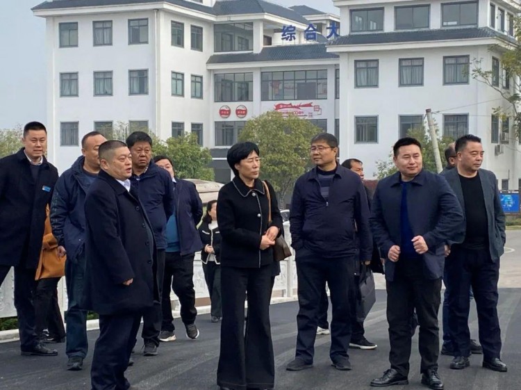 河南省新鄉(xiāng)市民政局來(lái)館考察調(diào)研