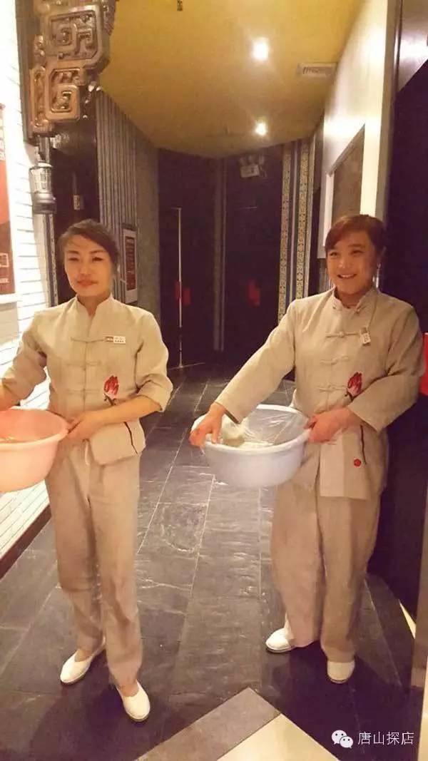 唐山探店邊做足療邊吃牛肉面這家店也是沒誰了——湘園足浴
