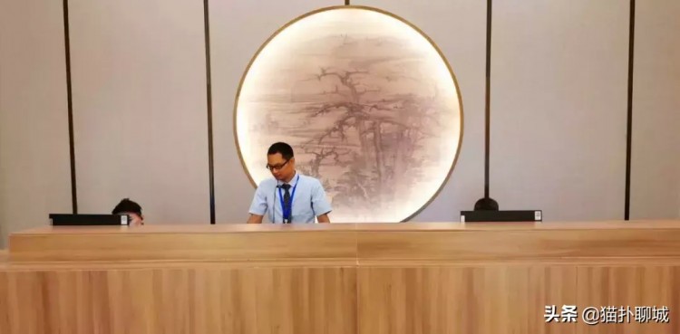 聊城最頂級的室內恒溫游泳池就在這家三千平米的足療店里