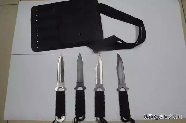 湖北警方清查娛樂場所97名男女被抓！全程網上直播…