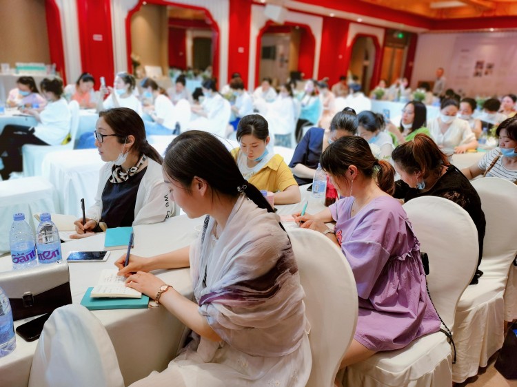 突破瓶頸打造核心競爭力——襄陽心Spa新模式公益課完美收官