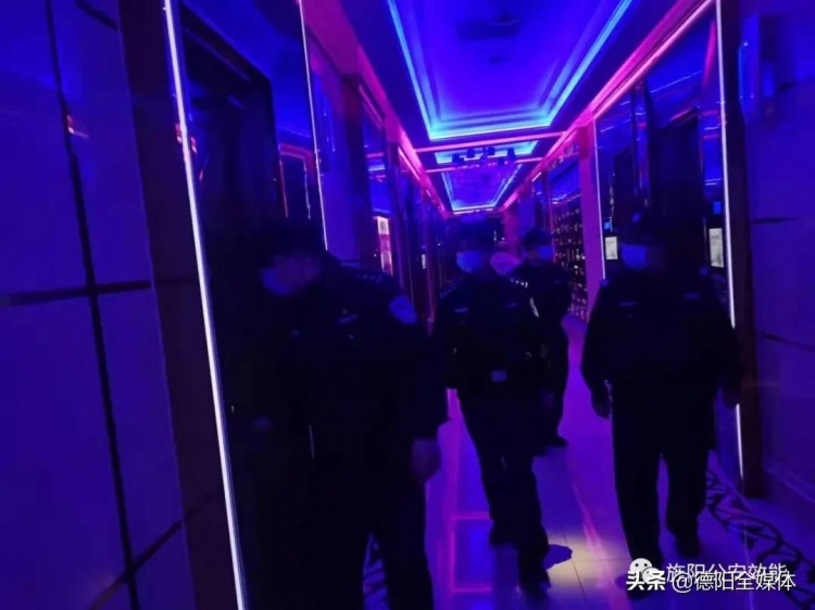 一晚上抓了12人！警方突擊檢查德陽多個娛樂場所旅館足浴店茶樓