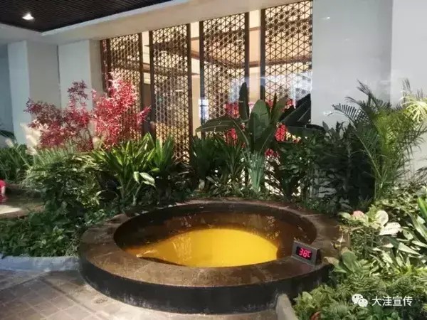 盤錦紅海溫泉享受冬日里的愜意