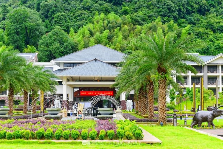 屬于廣東韶關的避暑勝地無需遠赴國外就能泡巴厘島風情溫泉