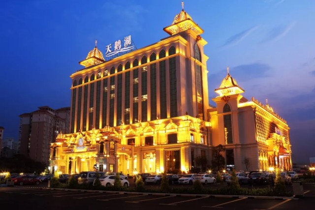 沖啊！佛山zhi大休閑會(huì)所24小時(shí)水療+4餐海鮮自助228難到不香嗎