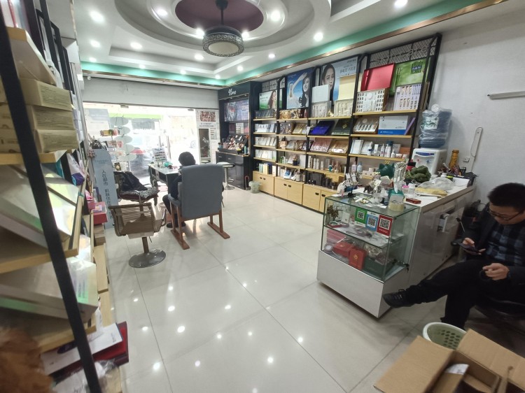 眾鋪熱推2352桐鄉稻樂路附近15年美容店轉讓