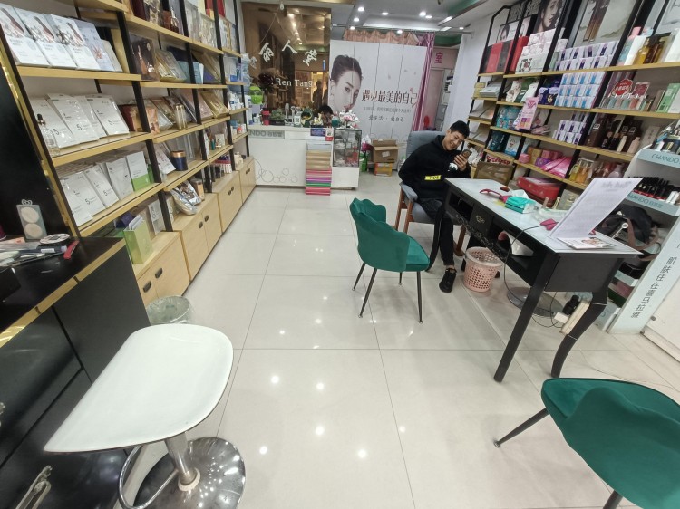 眾鋪熱推2352桐鄉稻樂路附近15年美容店轉讓