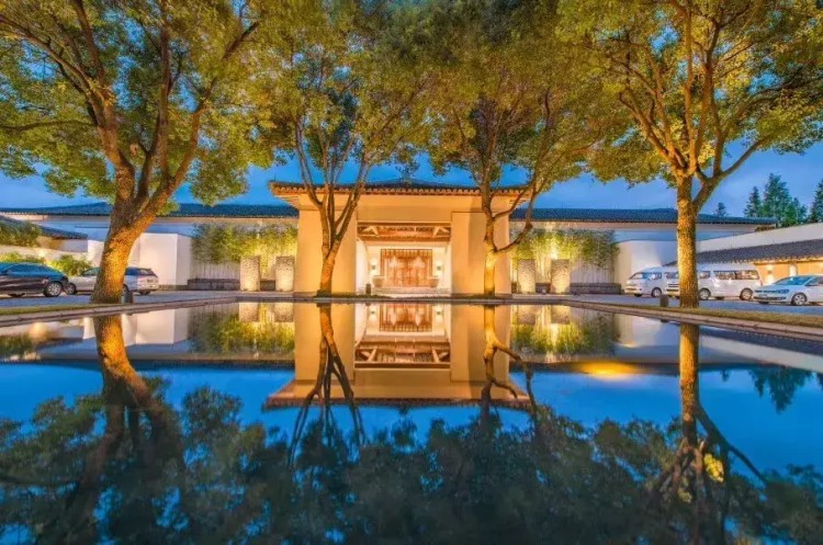 千畝茶園國際高爾夫球場恒溫泳池SPA,亞洲最佳度假村