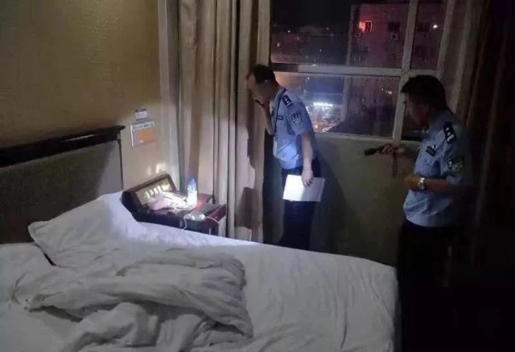 荊門警方查封城區5家按摩店查驗可疑人員59人...現場照片來了