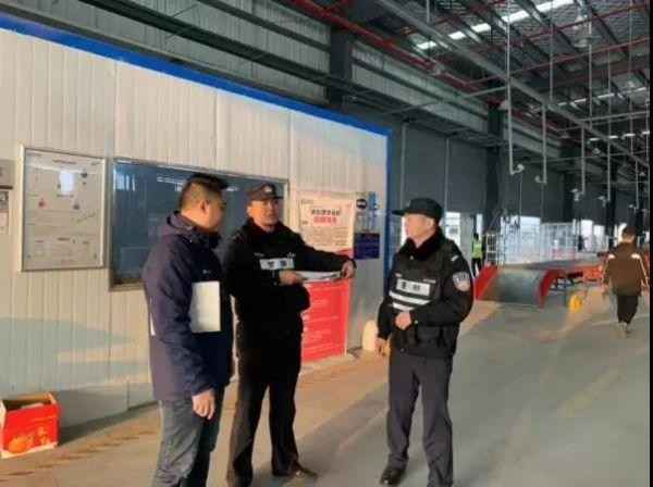 荊門警方出動警力180余人清查洗浴足療KTV等場所