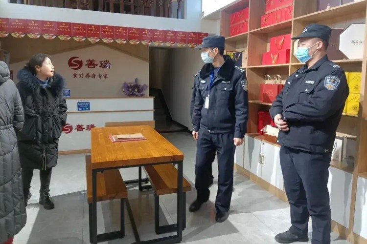 荊門警方突查涉黃足浴店當場抓獲8人