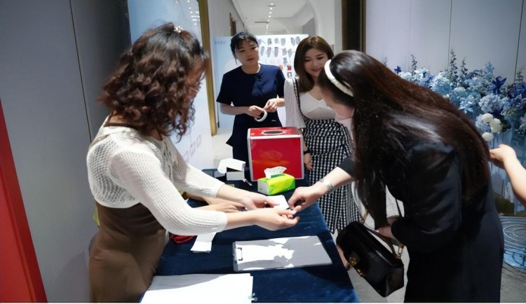 關愛女性健康助力消除宮頸癌——長葛市千年瑤浴公益捐助活動
