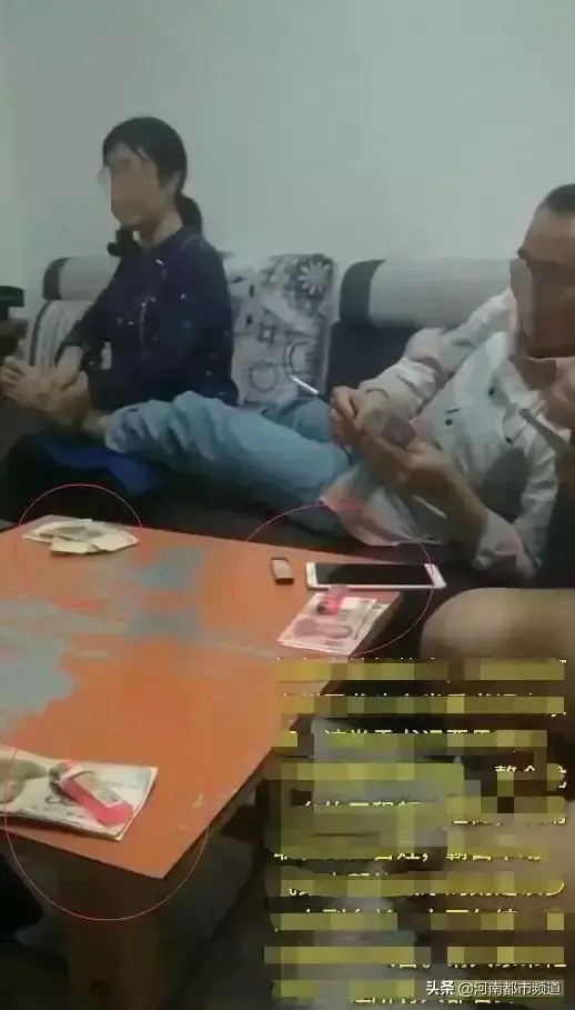 河池一官員邊打牌賭博邊讓女副鄉(xiāng)長按摩紀(jì)委最新通報(bào)來了！