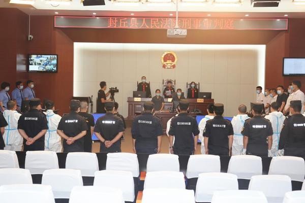 鶴壁一涉黑組織16人被判刑，“下手狠，背景硬”
