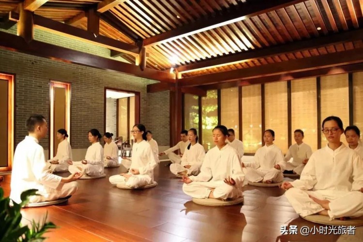 云浮頂級禪意度假酒店擁有亞洲最長的無邊際溫泉池心靈度假地