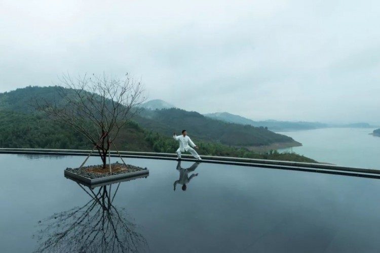 買一送一!睡進浙北避暑天堂坐擁180°湖景與60000k㎡竹海浙里好玩