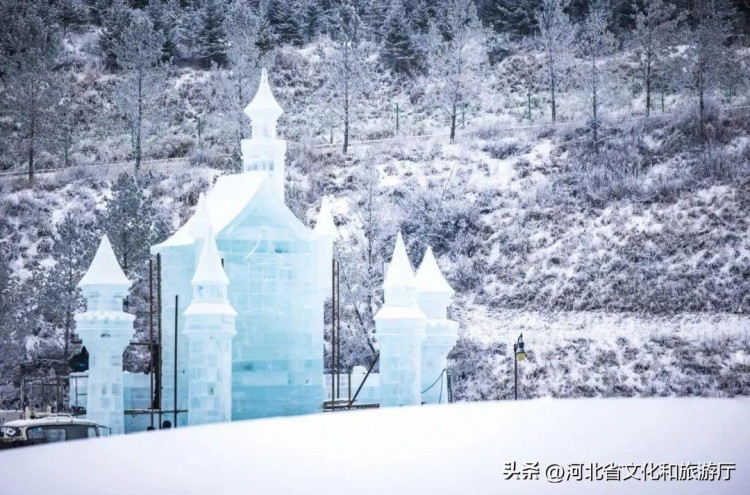 雪上馳騁打卡夢幻冰城堡！在這個度假小鎮進入童話世界~