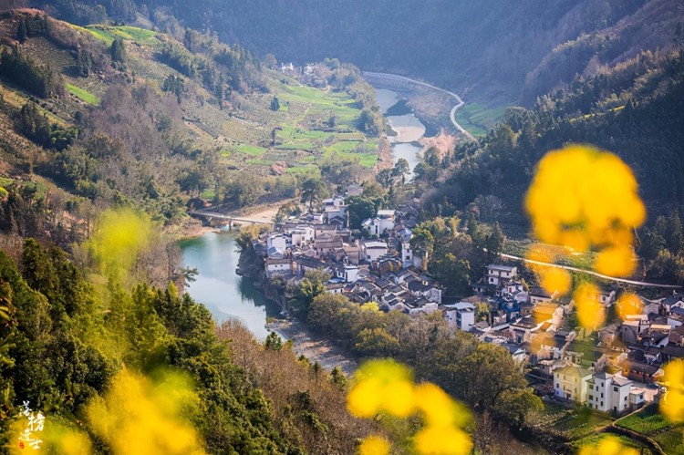 安徽歙縣有一座山上的村落免門票風景美是春天賞花的絕佳地