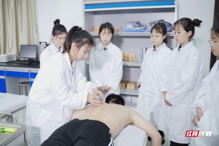 上榜湘字號(hào)特色勞務(wù)品牌這家健康養(yǎng)生企業(yè)的秘訣是什么