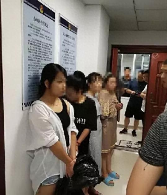 安徽某地警方成功破獲特大新模式賣淫案件