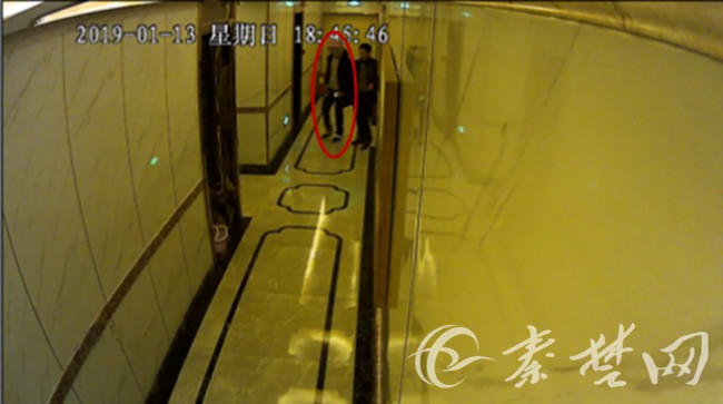 十堰男子到足浴店按摩褲兜露出……被警察抓了！